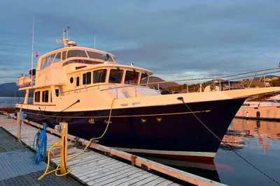 Selene Pilothouse Ocean Trawler
