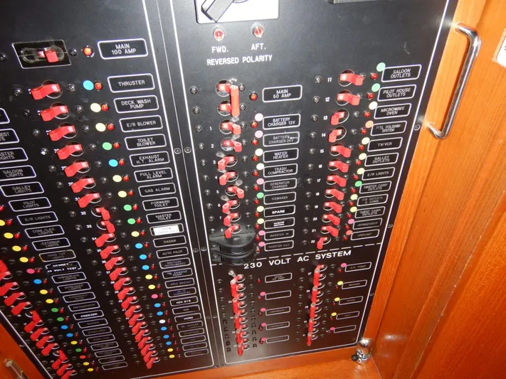 Blue Red Yacht Photos Pics 