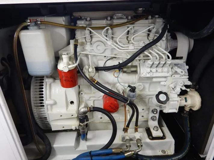 Blue Red Yacht Photos Pics 