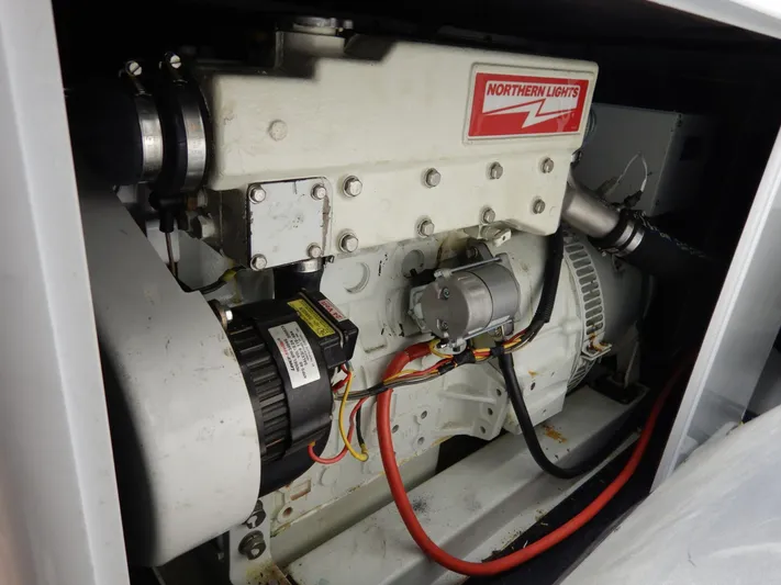 Blue Red Yacht Photos Pics 