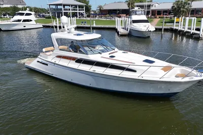 Chris-Craft Roamer 40