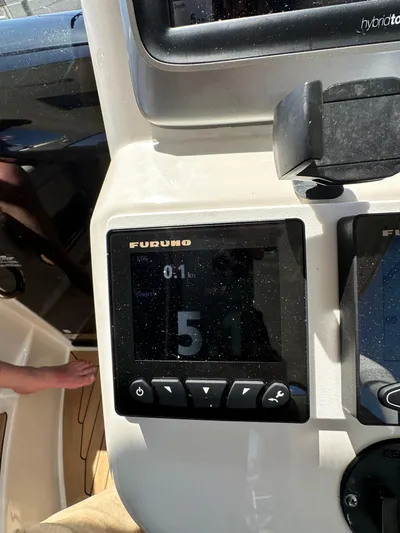 Hula Girl Yacht Photos Pics Furuno navigation display on 2007 Chris-Craft Roamer 40 yacht dashboard.