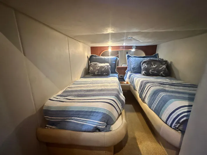 Hula Girl Yacht Photos Pics 