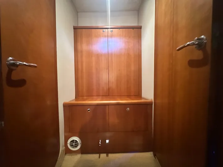 Hula Girl Yacht Photos Pics 