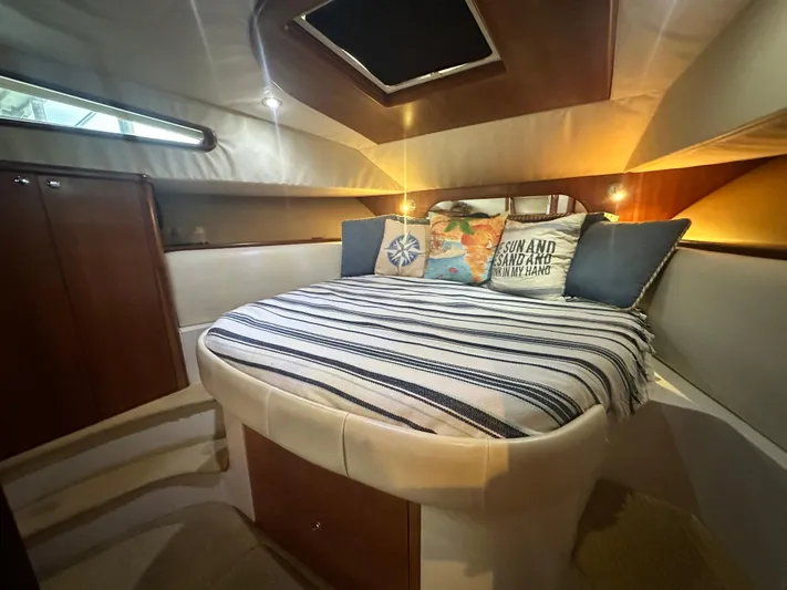 Hula Girl Yacht Photos Pics 