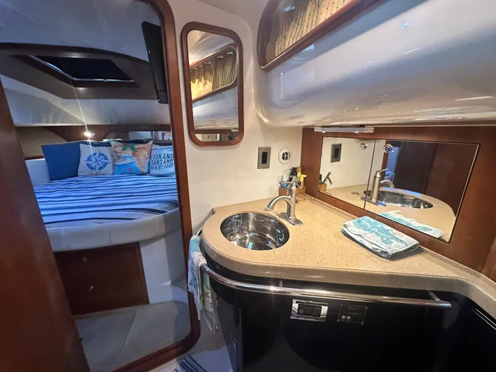 Hula Girl Yacht Photos Pics 