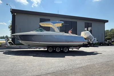 Chris-Craft Launch 31 GT