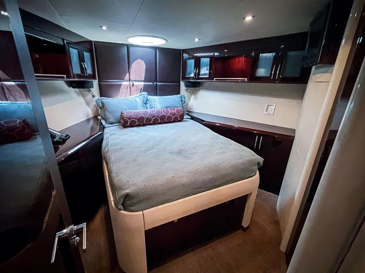 Lovin Life Yacht Photos Pics 