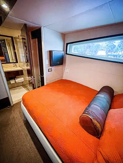 Lovin Life Yacht Photos Pics 