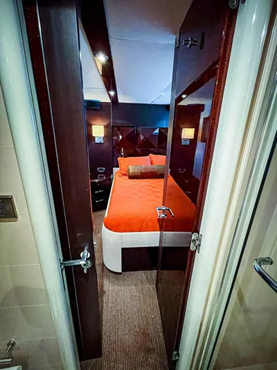 Lovin Life Yacht Photos Pics 