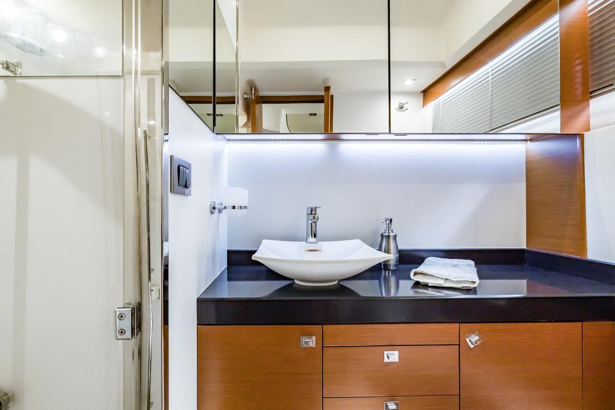 2013 Prestige 50 