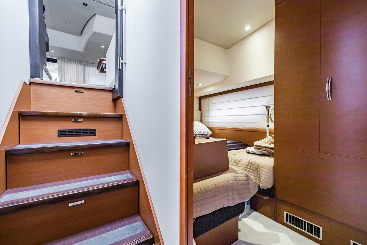 2013 Prestige 50 