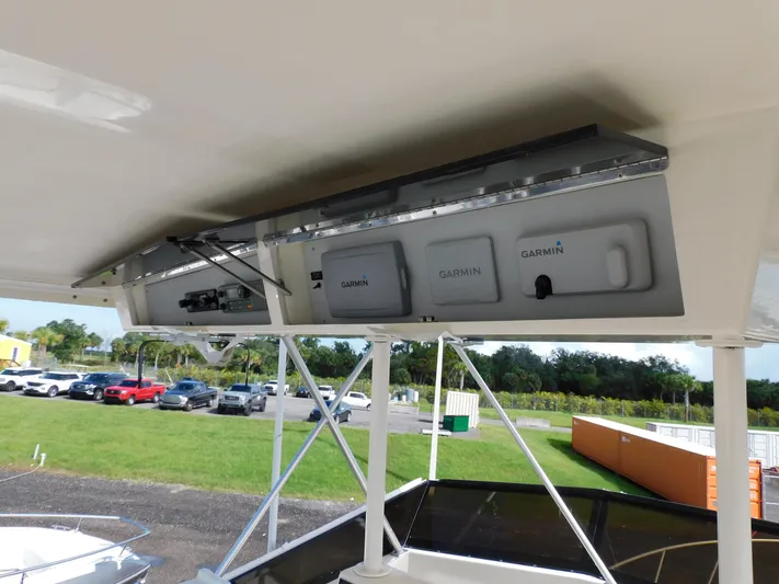 Miss Approach Yacht Photos Pics 1991 Viking 45' Convertible yacht with Garmin electronics on deck.