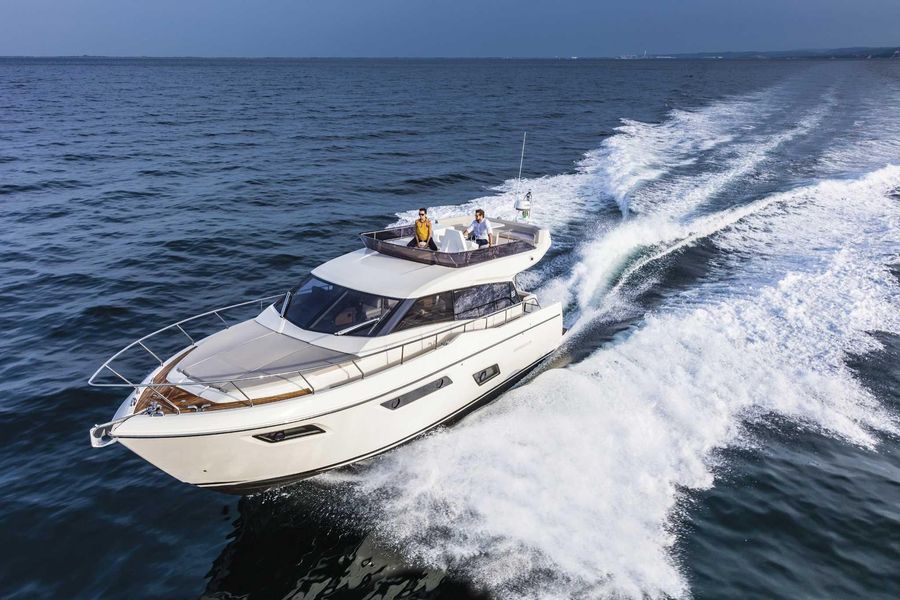 2017 Ferretti Yachts 450