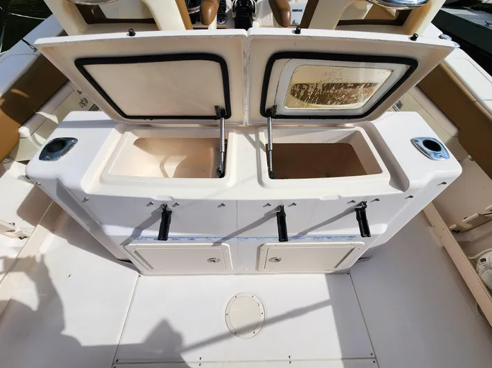  Yacht Photos Pics 2008 Grady-White 306 Bimini CC center console storage compartments open.