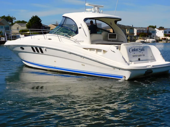 Casket Sails Yacht Photos Pics 