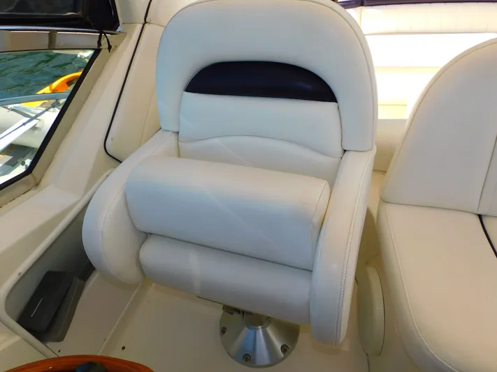 Casket Sails Yacht Photos Pics 