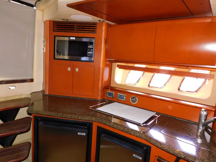 Casket Sails Yacht Photos Pics 