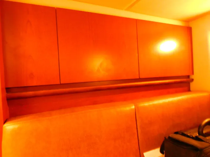 Casket Sails Yacht Photos Pics 