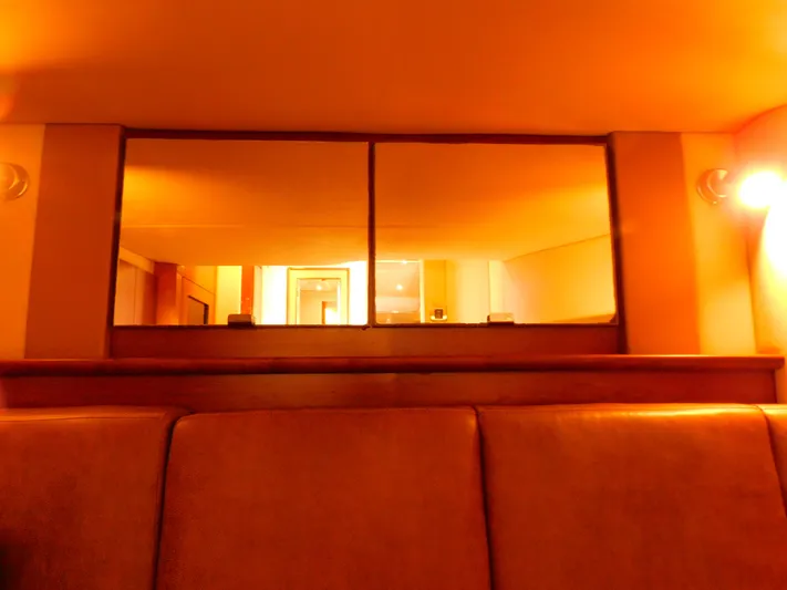 Casket Sails Yacht Photos Pics 