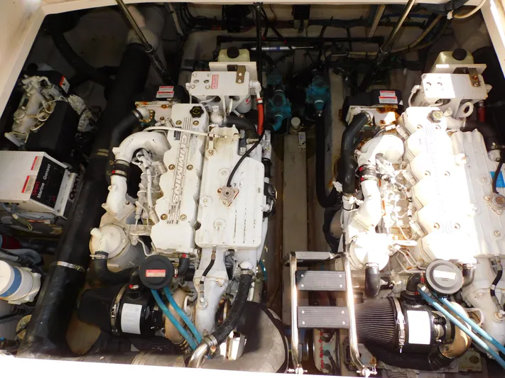 Casket Sails Yacht Photos Pics 