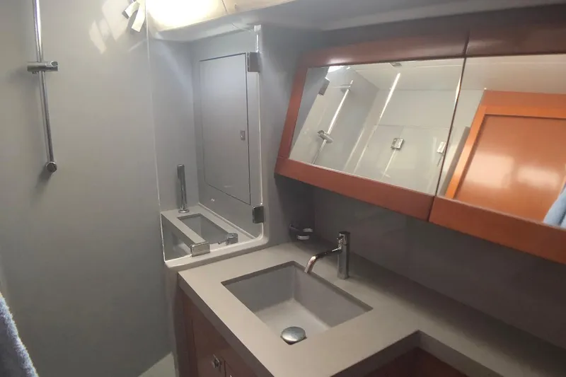 Andua Yacht Photos Pics 