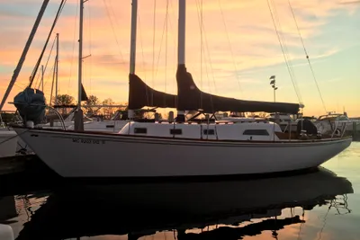 Islander 37