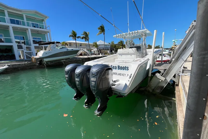  Yacht Photos Pics 2016 SeaHunter 35 Tournament boat docked with triple Yamaha 300 V6 engines.