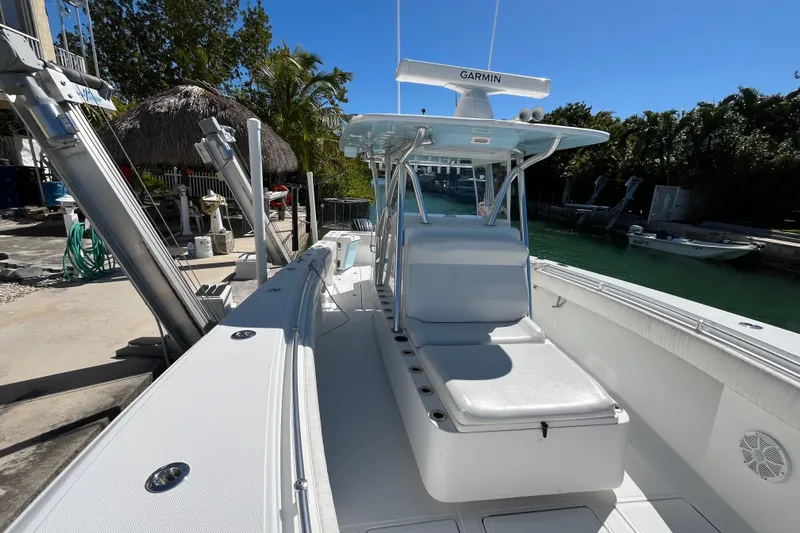  Yacht Photos Pics 2016 SeaHunter 35 Tournament boat docked, featuring a sleek design and Garmin equipment.