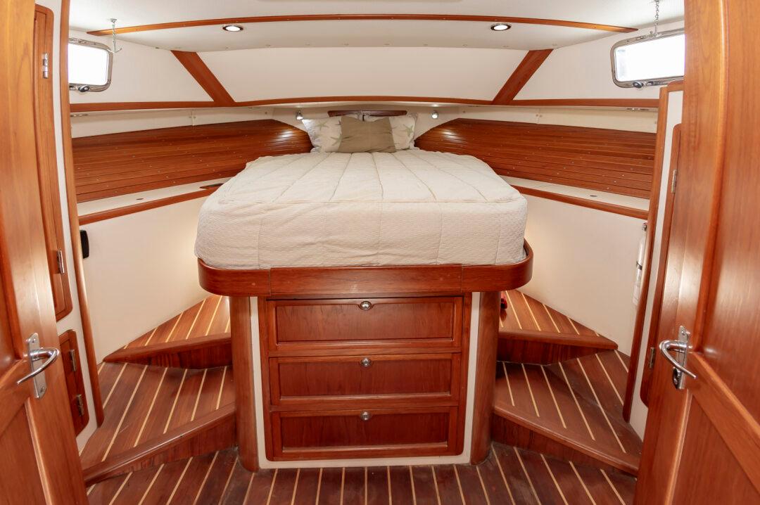 2007 Mathews Brothers Robbins 40 Bay for sale - YachtWorld