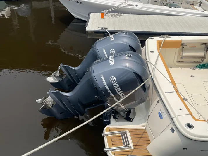 Red Sky Yacht Photos Pics 