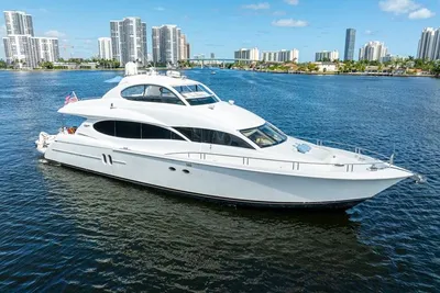 2004 Lazzara 80 Open Fly