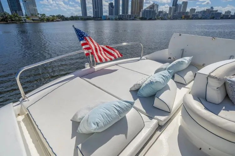 Aphrodite Yacht Photos Pics 2004 Lazzara 80 Open Fly - Image 42