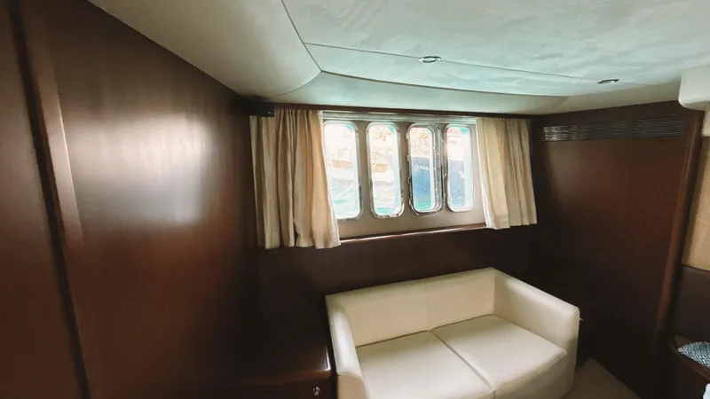 Lucky 1 Yacht Photos Pics 