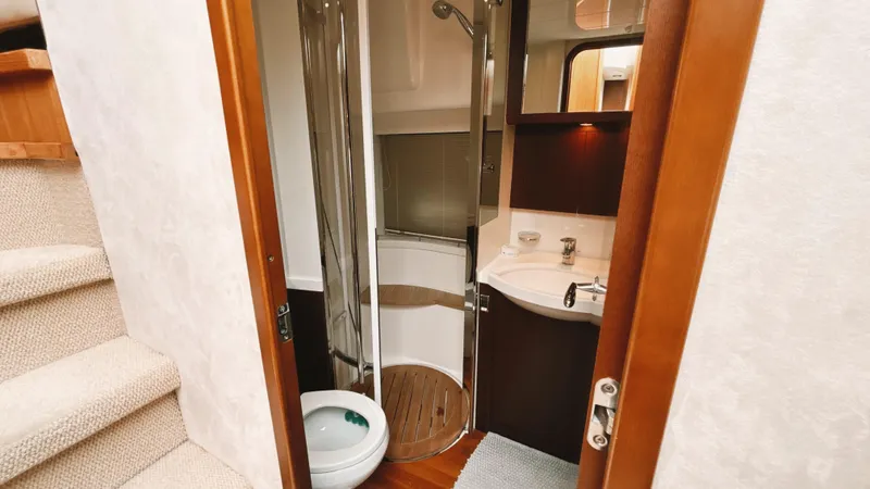 Lucky 1 Yacht Photos Pics 