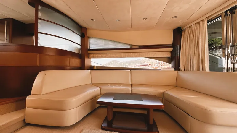 Lucky 1 Yacht Photos Pics 