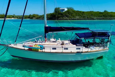 Island Packet 40