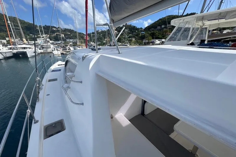 Andiamo IV Yacht Photos Pics 2018 Leopard 48 For Sale