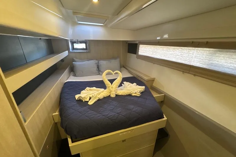 Andiamo IV Yacht Photos Pics 2018 Leopard 48 For Sale