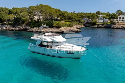 Beneteau Swift Trawler 35