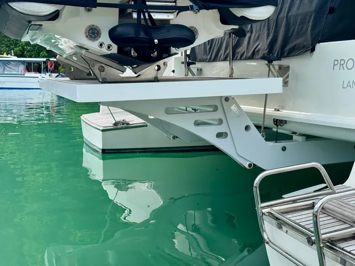 Promprang Yacht Photos Pics 