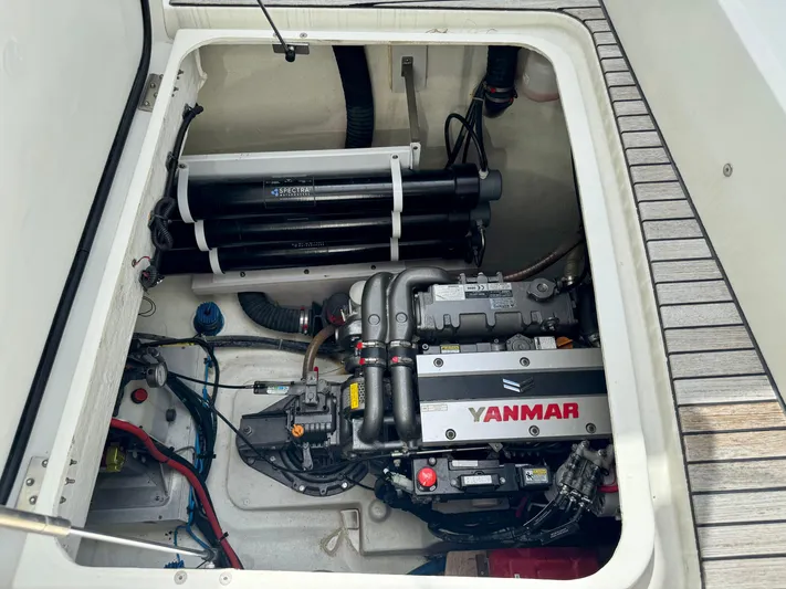 Promprang Yacht Photos Pics 