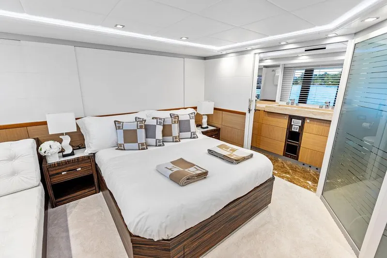 Greyt Escape Yacht Photos Pics 