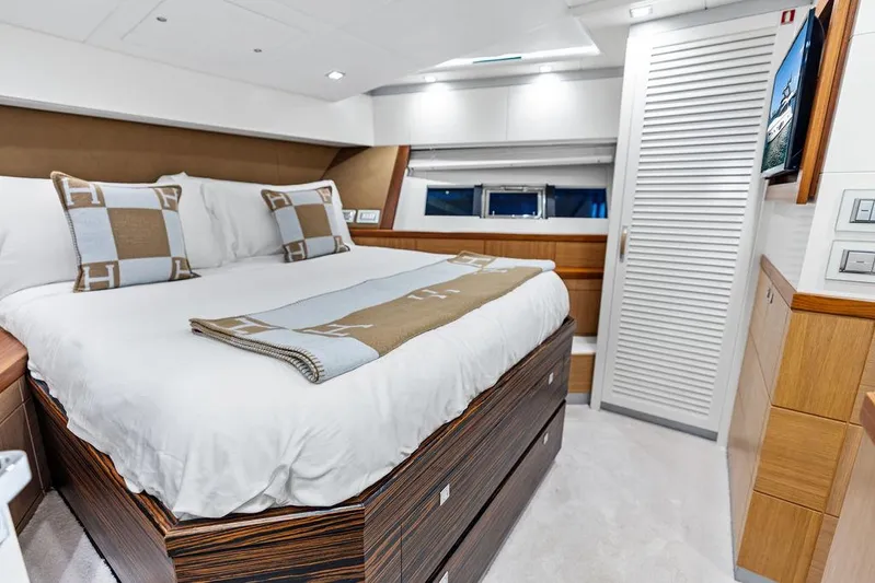 Greyt Escape Yacht Photos Pics 