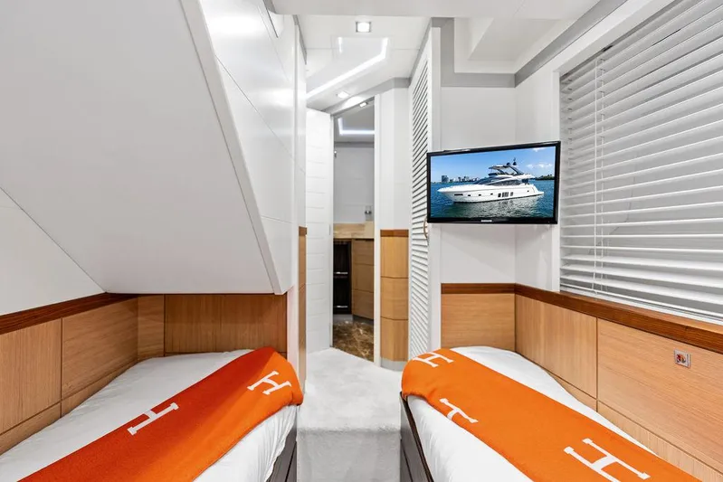 Greyt Escape Yacht Photos Pics 