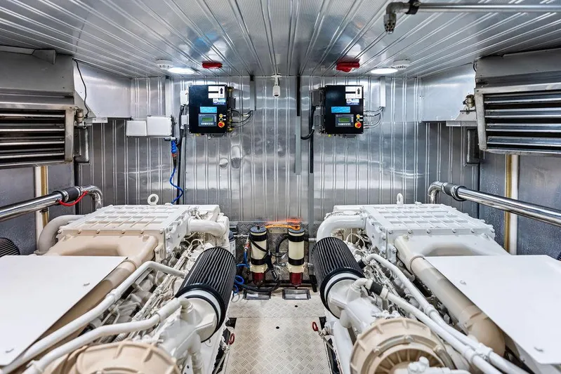 Greyt Escape Yacht Photos Pics 