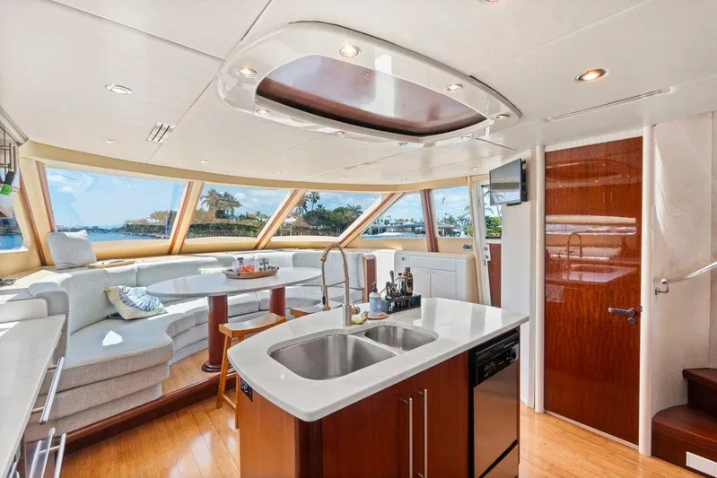 Fomo2 Yacht Photos Pics Lazzara 80 Fomo2 - Galley and Dinette Area