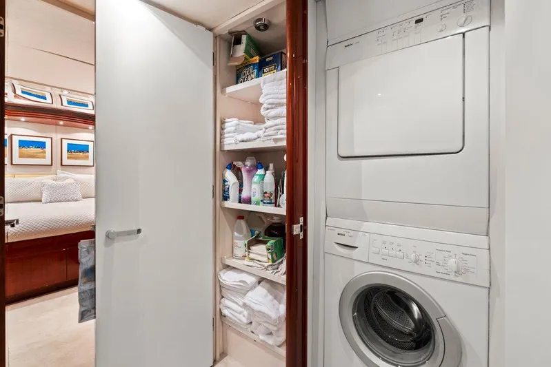 Fomo2 Yacht Photos Pics Lazzara 80 Fomo2 - Storage, Stacked Washer/Dryer