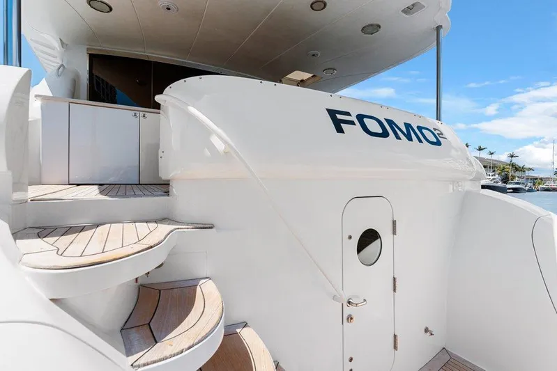 Fomo2 Yacht Photos Pics Lazzara 80 Fomo2 - Stairs from Aft Deck to Transom