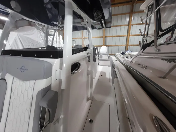  Yacht Photos Pics 2022 Fountain 38 SC boat interior with sleek design and modern features.